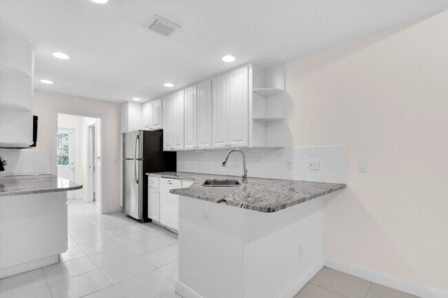 Foto del edificio - 3183 E Community Dr