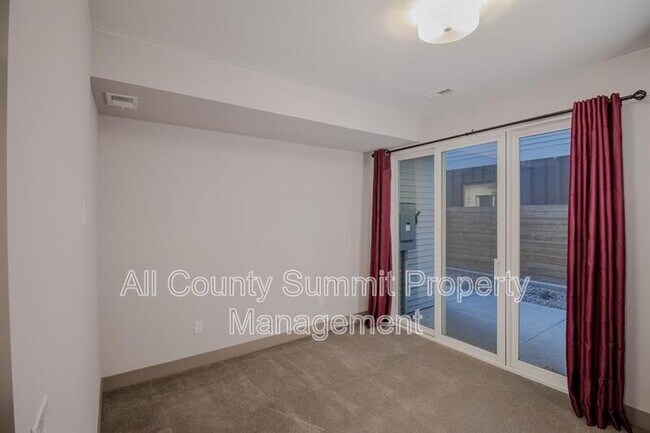 Foto del edificio - 1567 King St