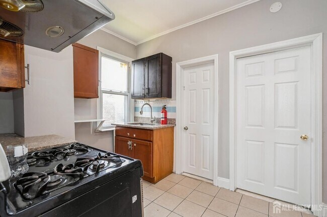 Foto del edificio - 309 Hall Ave