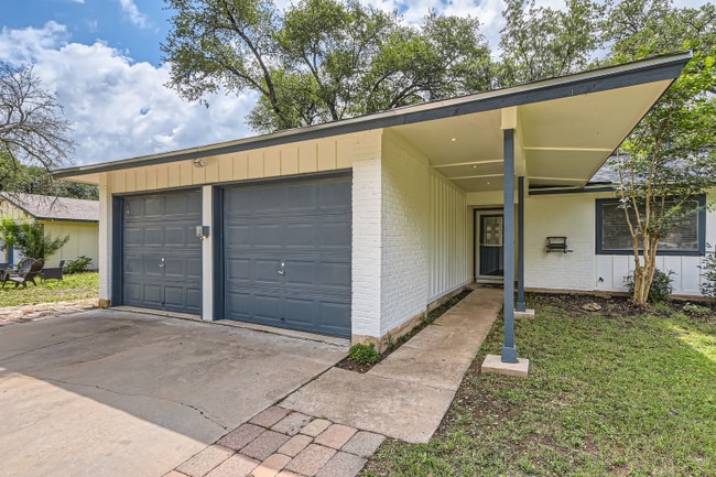 Building Photo - 7801 Wycombe Dr