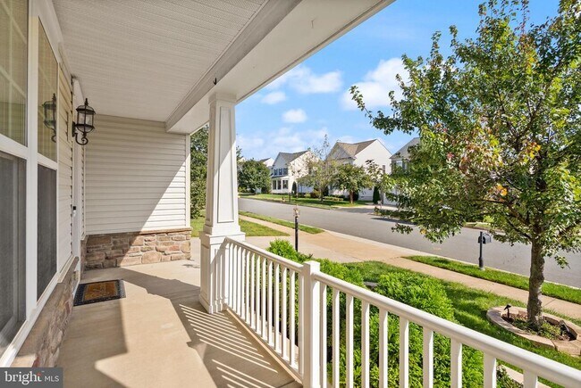 Foto del edificio - 5666 Spriggs Meadow Dr