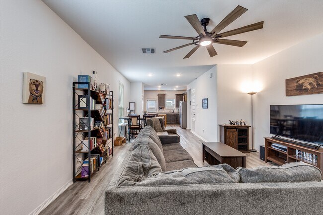 Foto del edificio - 16666 Moss Ln