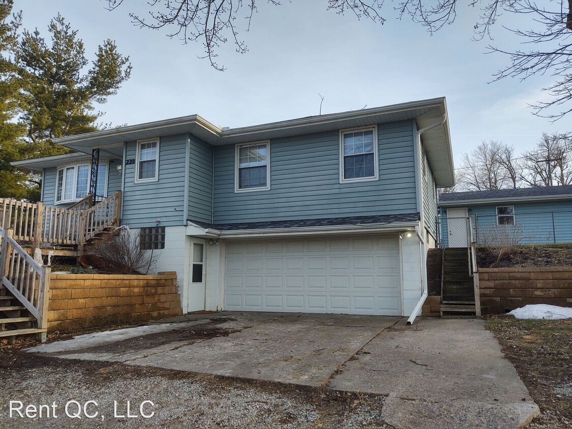 Primary Photo - 3 br, 2 bath House - 228 8th Ave E