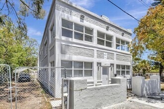 Building Photo - 629 9th St
