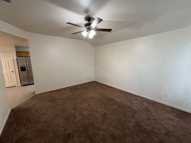 Foto del edificio - 1405 Cinch Dr