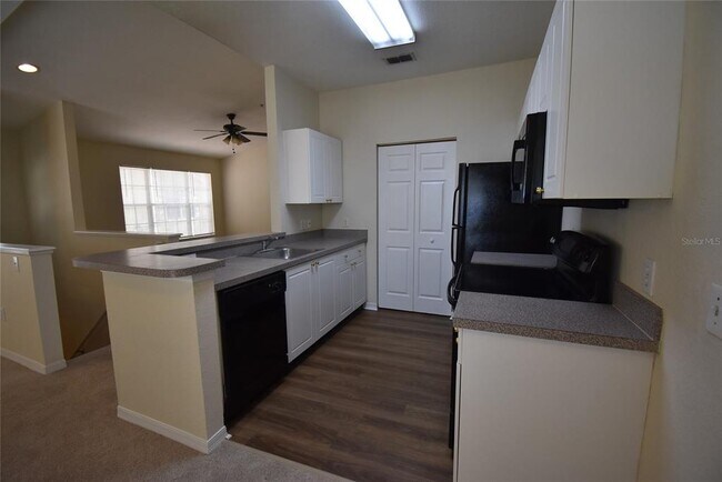 Foto del edificio - 862 Grand Regency Pointe