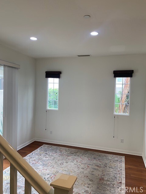 Building Photo - 117 Canyoncrest