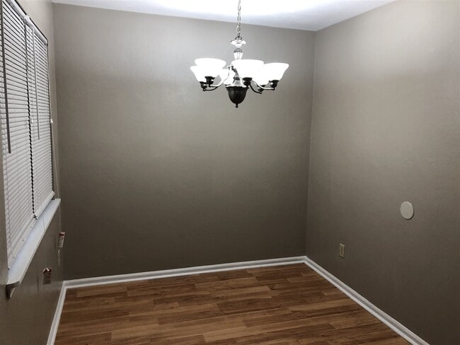 Building Photo - 1430 Willow Bend Way