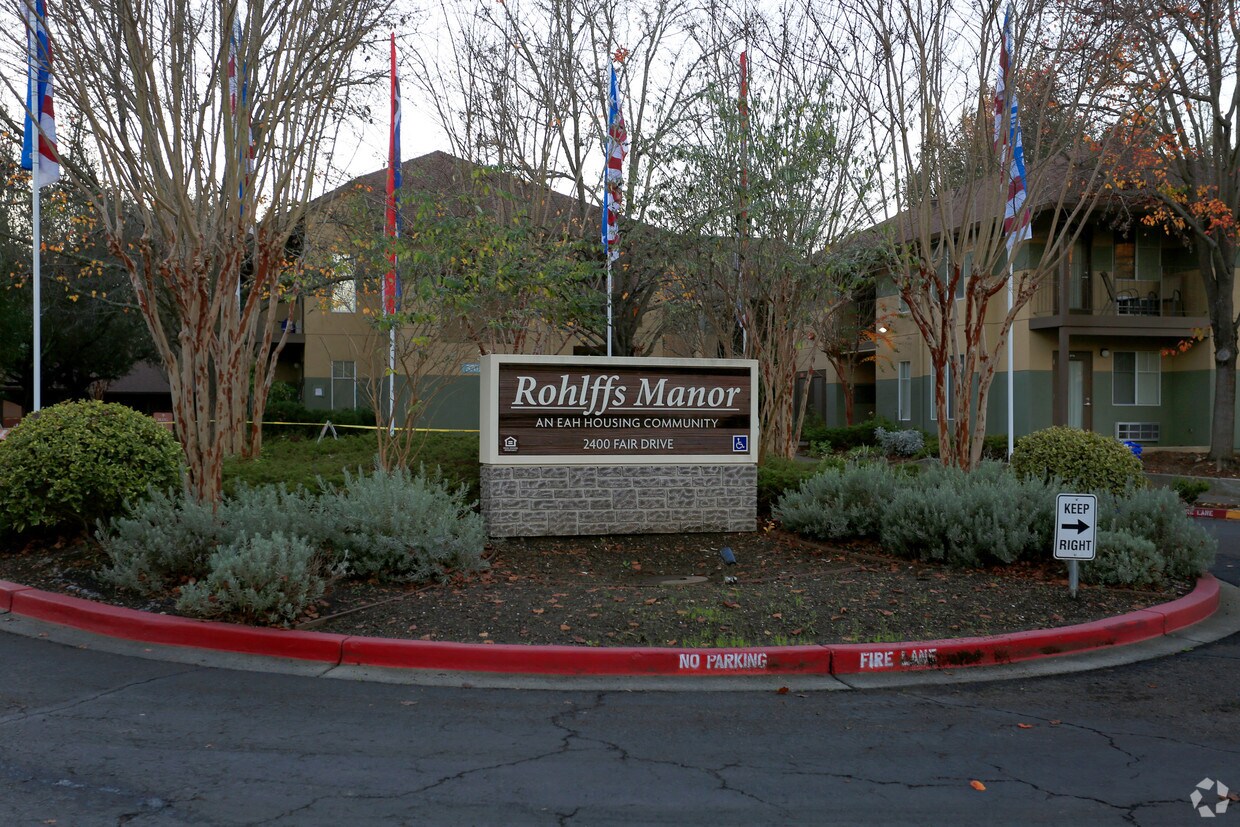 Foto principal - Rohlffs Manor- Senior Apartments