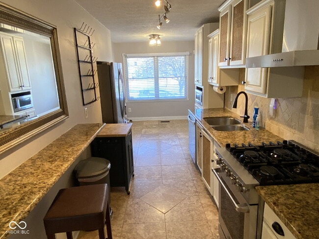 Foto del edificio - 1026 N New Jersey St