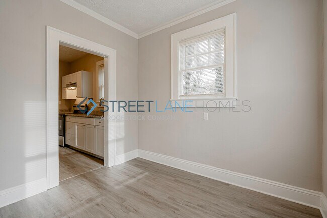 Building Photo - REDUCED! - PICK YOUR GIFT OF $500 OFF YOUR...