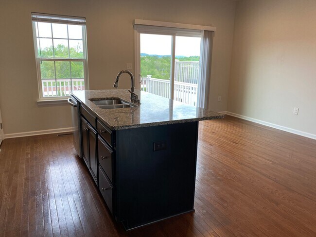 Foto del edificio - 2033 Elm Tree Ct