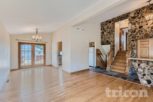 Foto del edificio - 8147 N Chester Ave