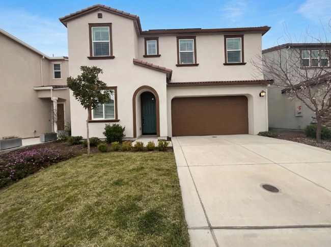 Building Photo - 2153 Lake Range Wy