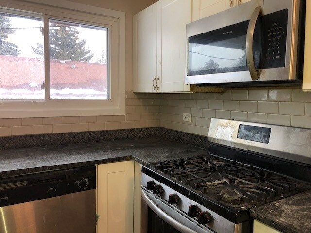 Building Photo - 1131 Fulton Dr