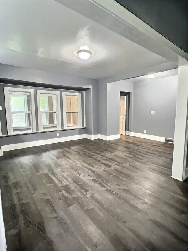 Building Photo - 2736 N 39th St