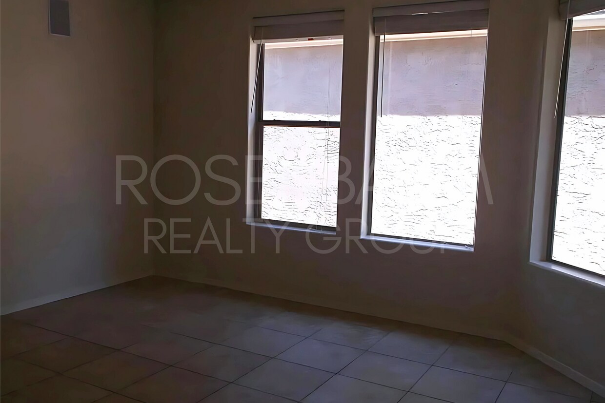 Foto principal - Beautiful 3-bedrooms, 2.5-baths home in th...