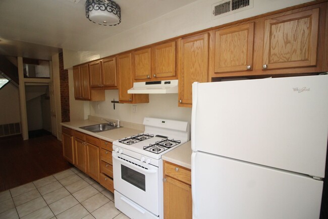 Foto del edificio - Charming Seton Hill 3bd/1ba Rowhome w/ CAC...