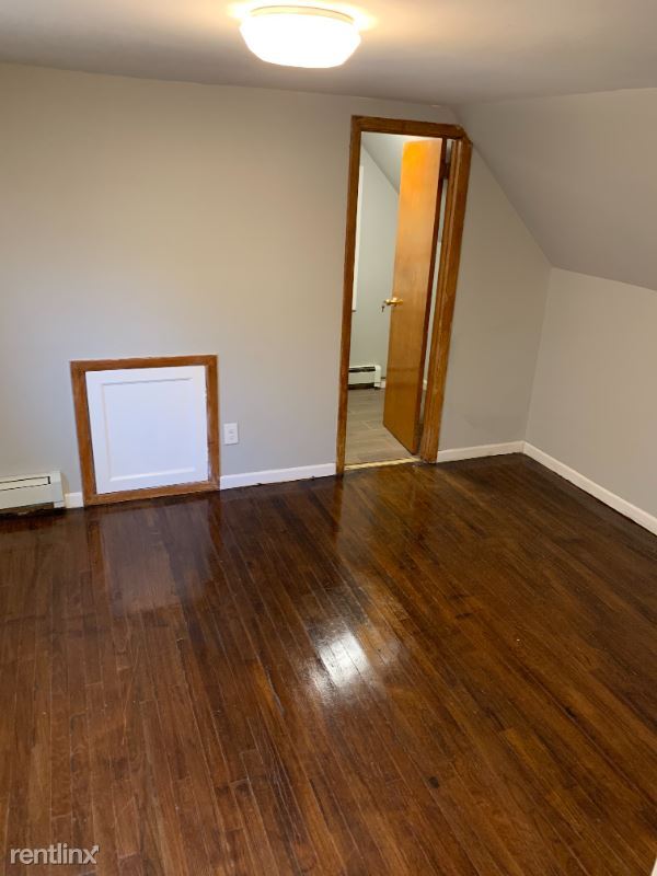 Foto del edificio - 3 br, 1.5 bath House - 369 E 28th St