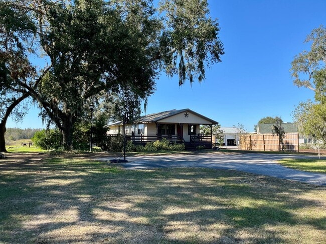 Photo - Beautiful Country Home!!