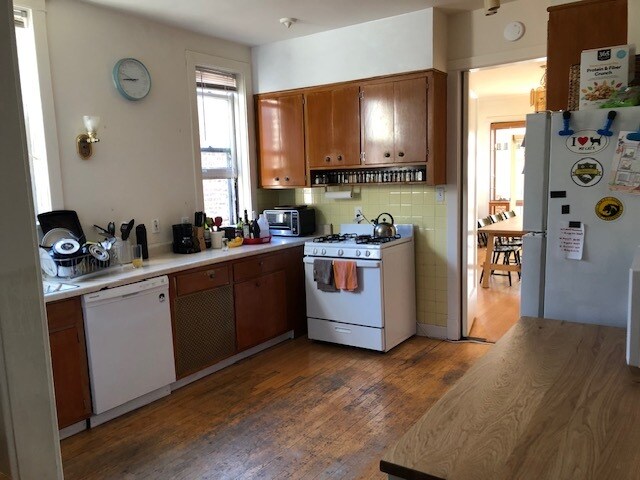 Foto del edificio - 5847 N Kenmore Ave