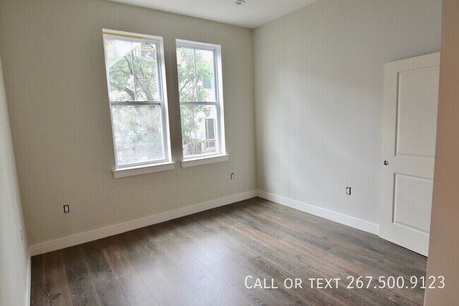 Foto del edificio - 1229 N Franklin St