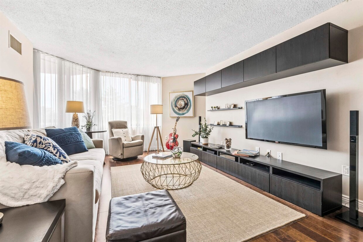 107 Harmon Cove Tower, Secaucus, NJ 07094 Condo for Rent in Secaucus