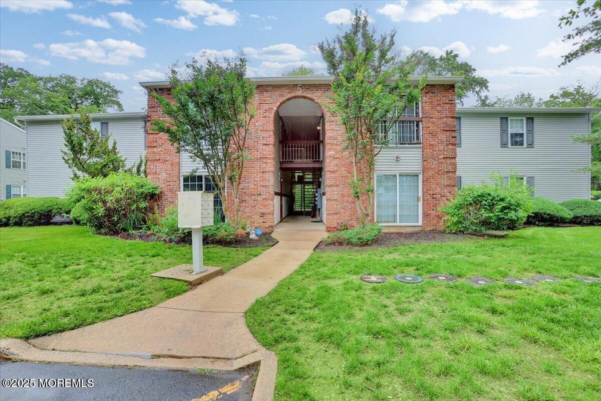 Foto principal - 5-3 Portland Ct