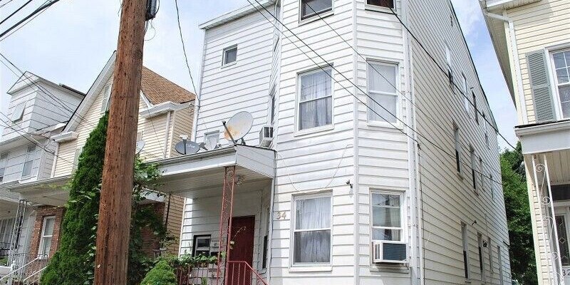 Primary Photo - 34 Fenner Ave