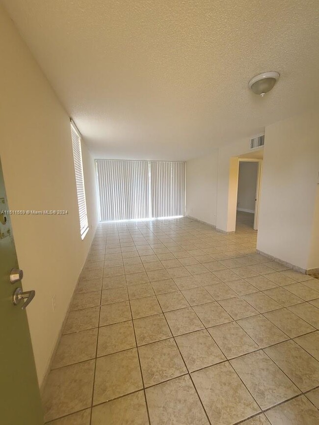 Building Photo - 8801 W Flagler St