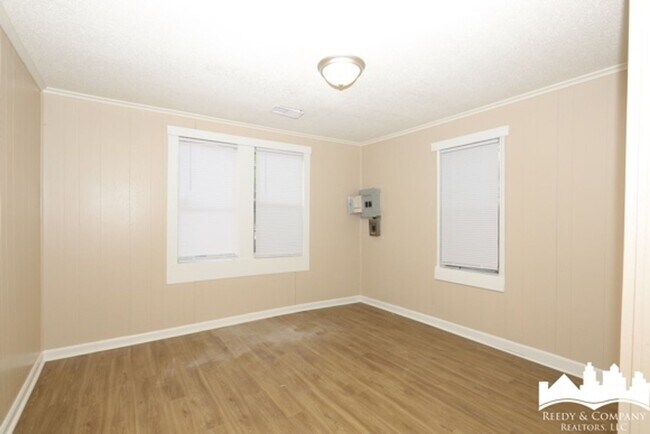 Foto del edificio - 4046 New Willow Rd