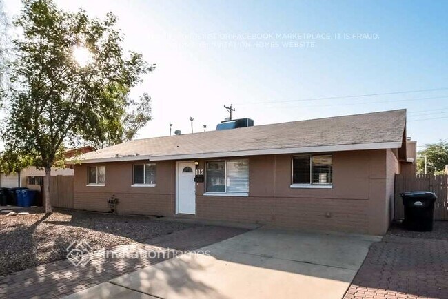 Building Photo - 113 E Garnet Ave