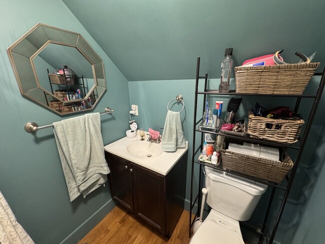 Building Photo - 79 Gainsborough St