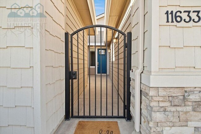 Building Photo - 11633 W Amsonia Dr