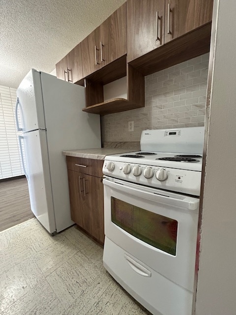 Building Photo - 710 David St