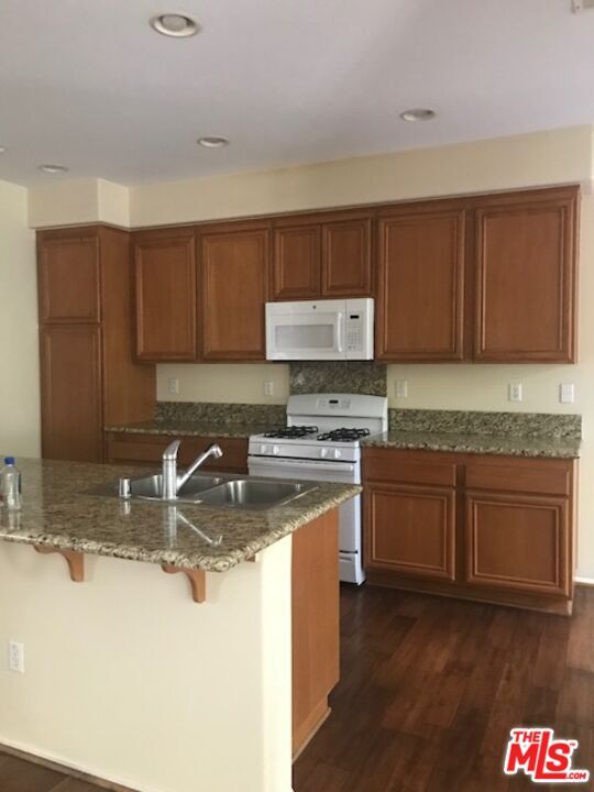 Foto del edificio - 25409 Huxley Dr