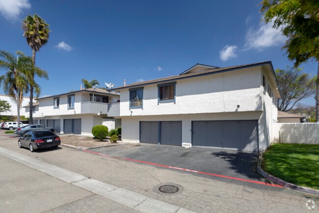 Building Photo - 4222 Tiberon Dr