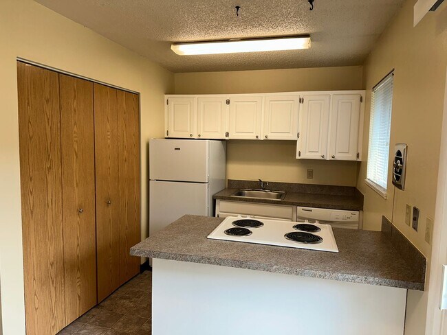 Foto del edificio - 21st Street Duplex