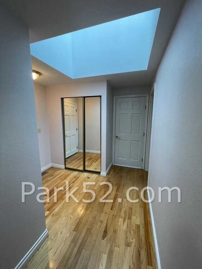 Foto del edificio - 2801 N Narrows Dr