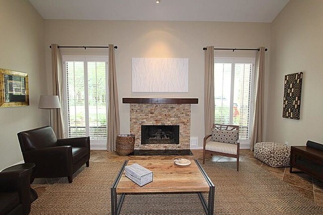 Building Photo - 10105 Valley Forge Dr