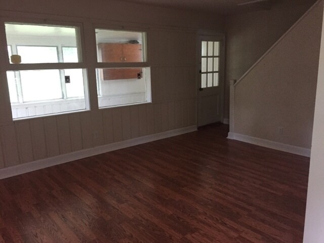 Foto del edificio - Great remodeled 4 bedroom home convenient to 29