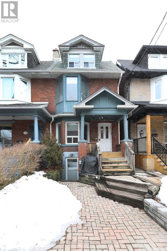 Primary Photo - 32 Barton Ave