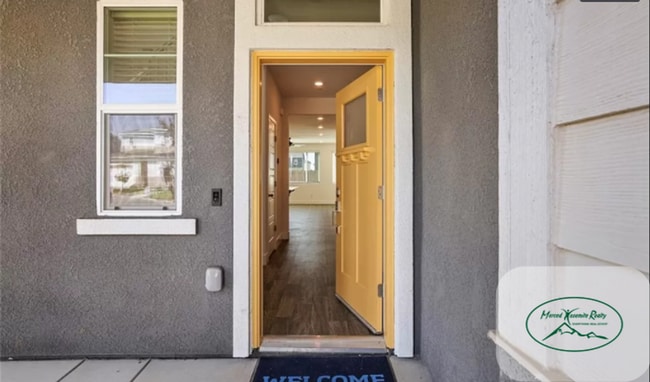 Building Photo - CORNER LOT - Beautiful 5-Bedroom Home for Rent in North Merced!