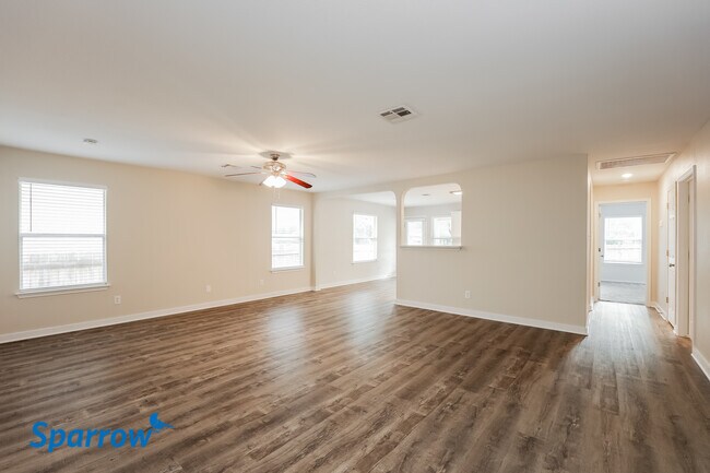 Building Photo - 726 Celosia