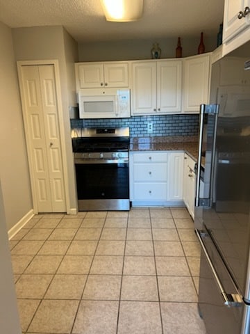 Foto del edificio - 5225 Pooks Hill Rd