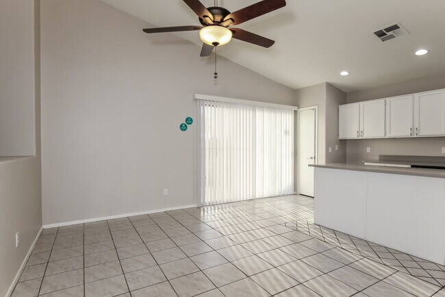 Foto del edificio - 21618 N 33rd Ave