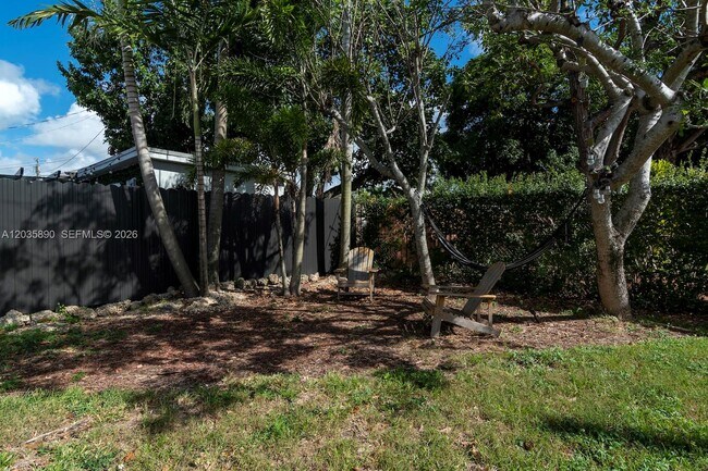 Foto del edificio - 2729 SW 67th Ave