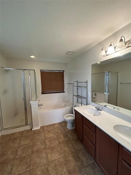 Foto del edificio - 9001 Bird Brook Ln