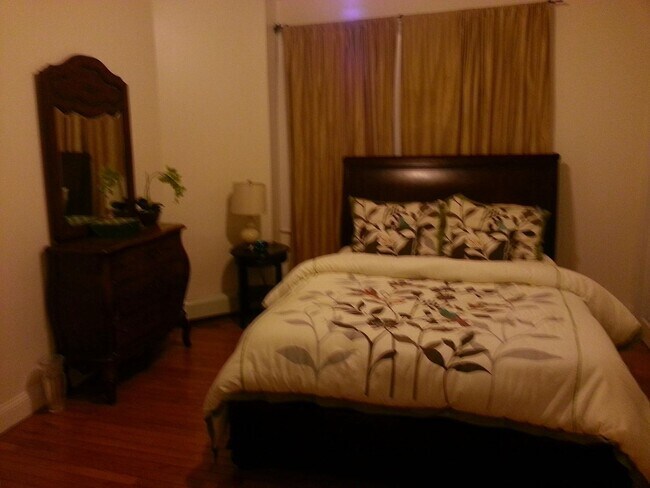 Bedroom - 184 Green St