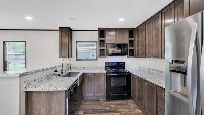 Building Photo - 2 bed/2 bath lovely mobile home! Schedule ...